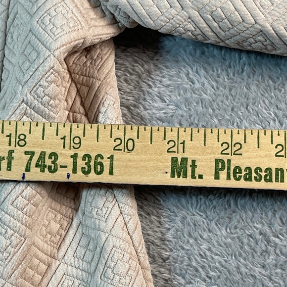 Roz & Ali Quilted Moto Jacket Women's 1X Cream Textured Knit Gold Zipper Accents - Picture 5 of 10